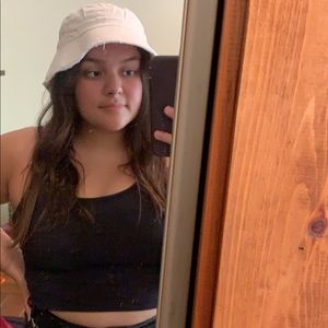 Meet your Posher, Andrea